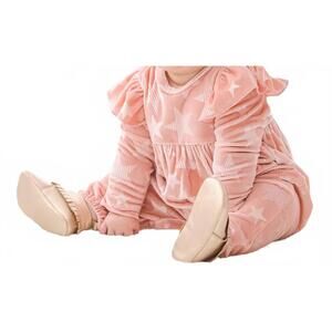 NEW MABEL + HONEY baby girls starblush velvet romper in pink
